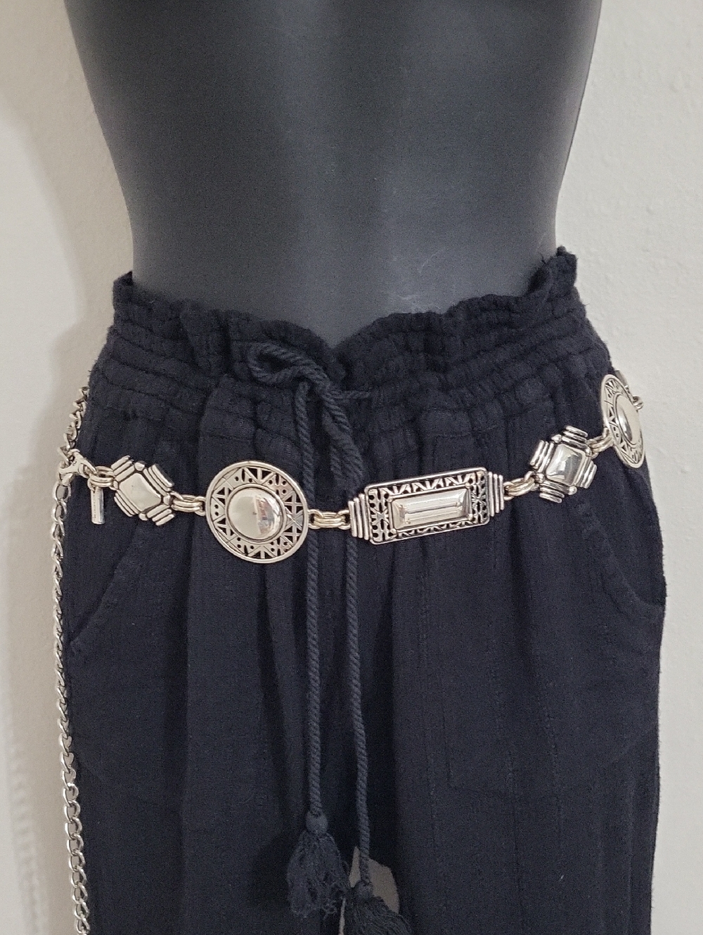Chico's Silver Metal Link Concho Medallion Belt